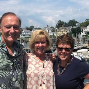 Meet your Posher, Suzanne